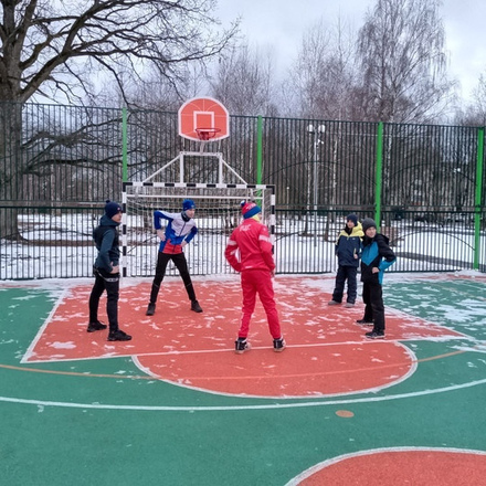 Спорт. Спорт и еще раз, спорт.