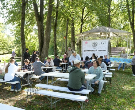 На выходных в Городском парке прошла традиционная анимационная программа для ...