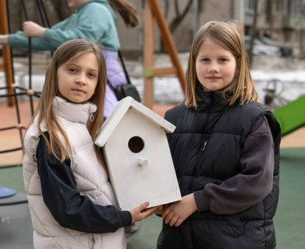 Сегодня, в День птиц, в парке Дубки (с.Троицкое) мы мастерили кормушки дл...